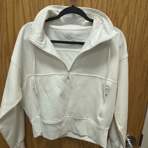 NWT Old Navy Active White Half-Zip Pullover